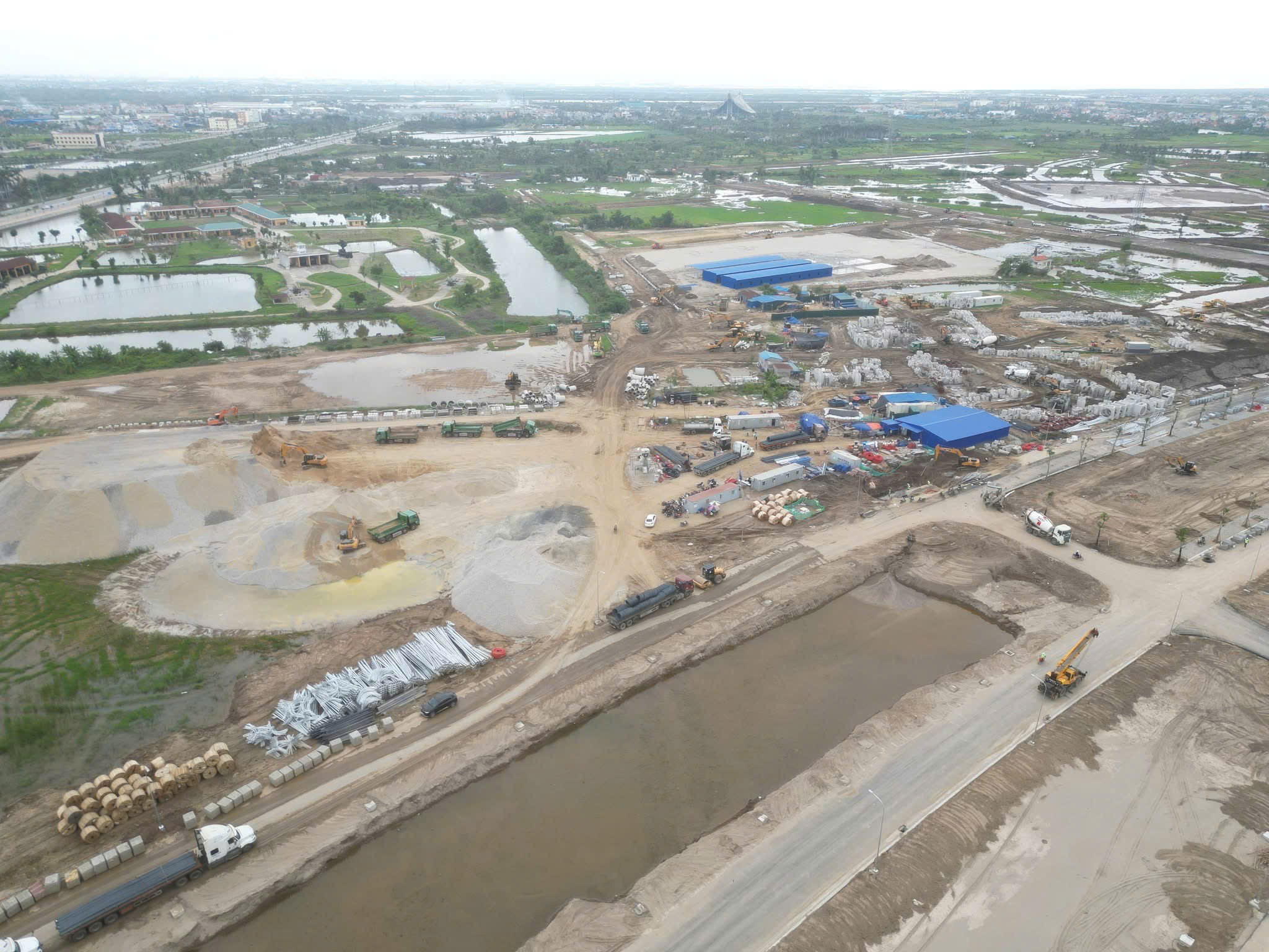 Tiến độ xây dựng Vinhomes Dương Kinh Kiến Thụy Hải Phòng - Vinhomes Golden City Tháng 4/2025